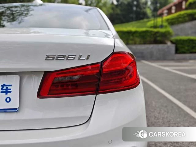 BMW 5 series id 4253337 из Китая 30