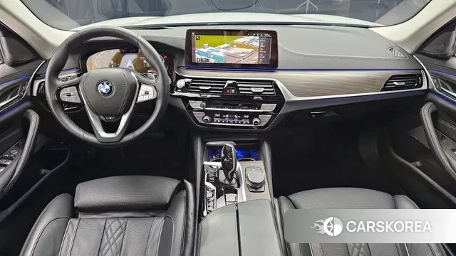 BMW 5 Series (G30) id 3031924 из Кореи 17