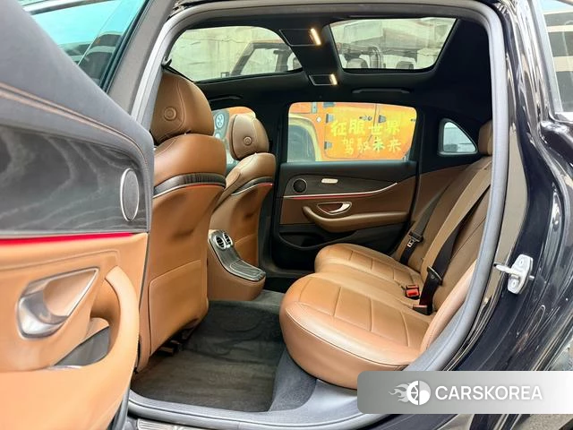 Mercedes-Benz E-class id 4257363 из Китая 10