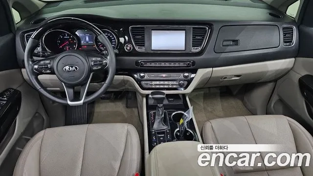 Kia The New Carnival id 2952150 из Кореи 17