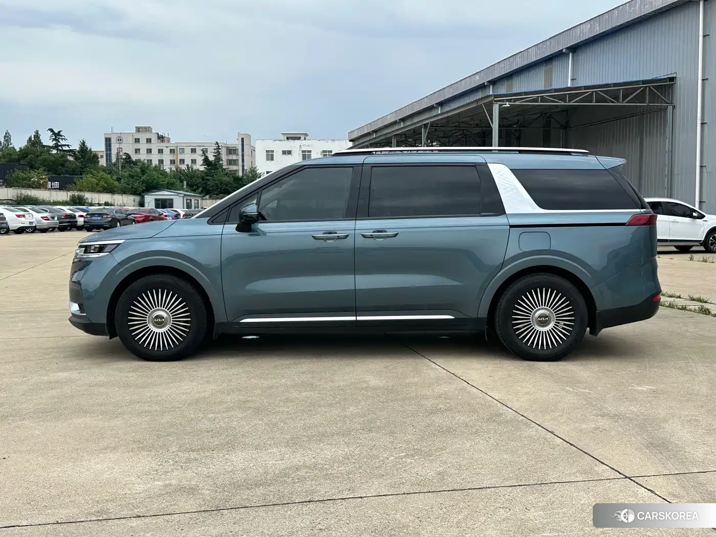 Kia Carnival id 4589317 из Китая 11
