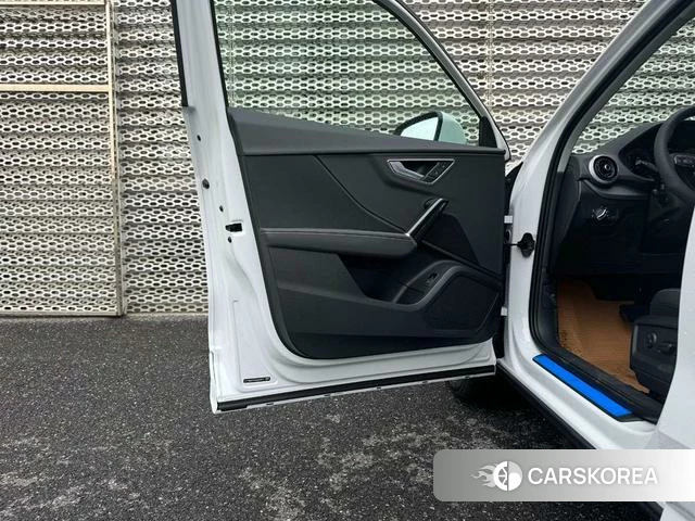 Audi Q2L id 4259905 из Китая 13