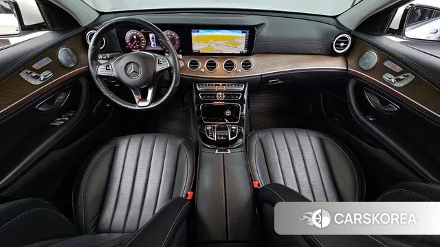 Mercedes-Benz E-Class W213 id 3622710 из Кореи 17