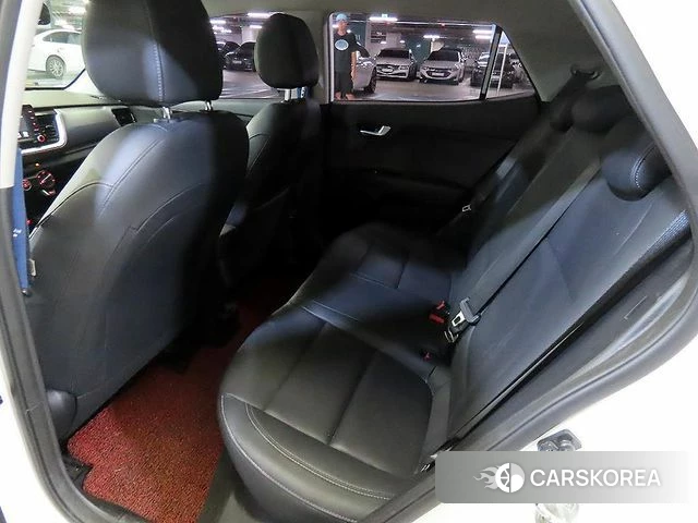 Kia Stonic id 4477303 из Кореи 17