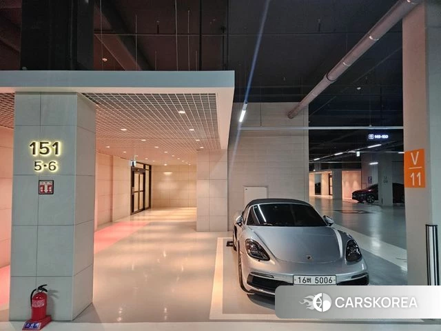 Porsche 718 Boxster id 4300604 из Кореи 17