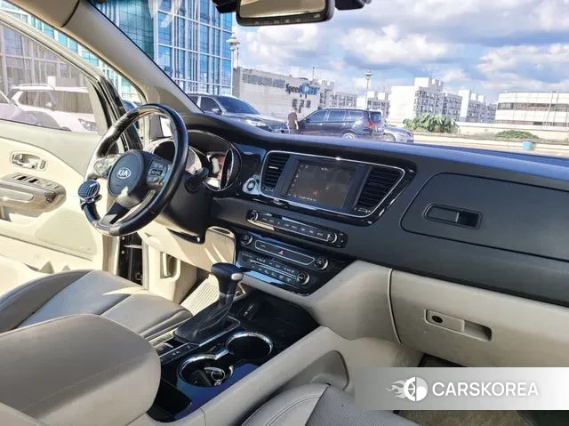 Kia The New Carnival id 3139746 из Кореи 17