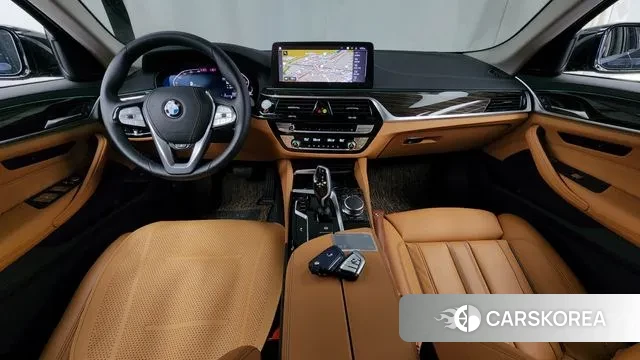 BMW 5 Series (G30) id 3031932 из Кореи 17