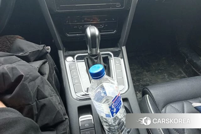 Volkswagen Magotan PHEV id 4328772 из Китая 14
