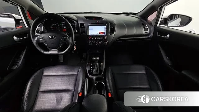 Kia The New K3 id 3449848 из Кореи 17