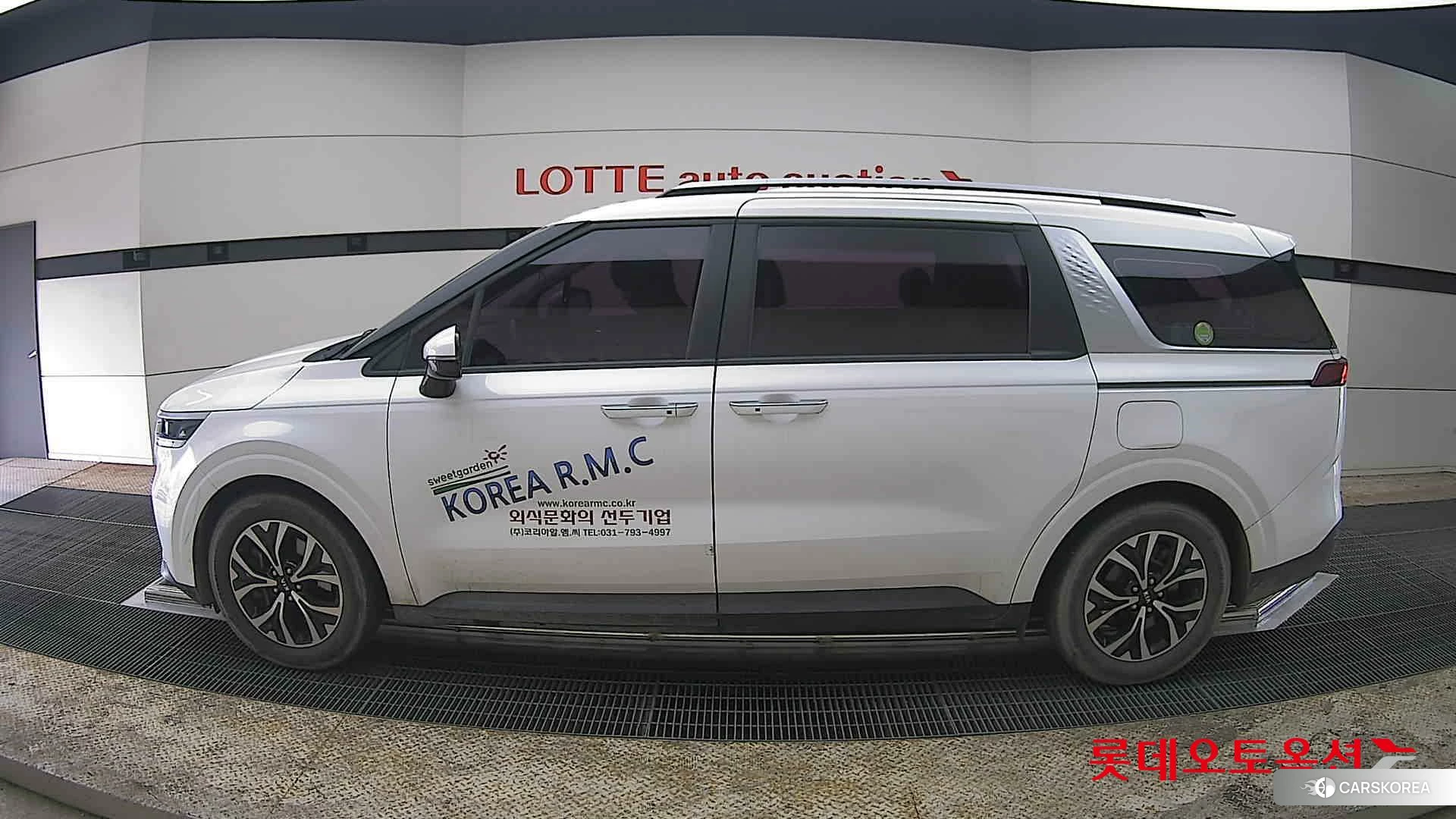 Kia Carnival id 3875729 из Кореи 36