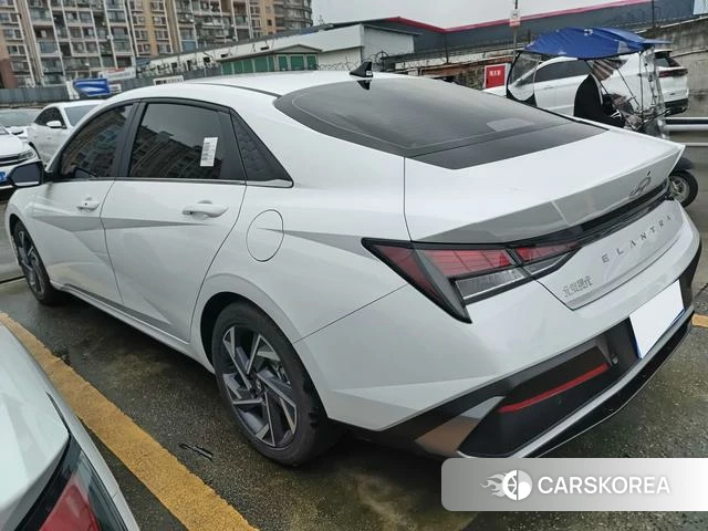 Hyundai Elantra id 4359597 из Китая 12