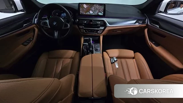 BMW 5 Series (G30) id 3316756 из Кореи 17