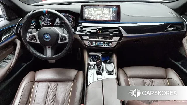 BMW 5 Series (G30) id 3427778 из Кореи 17