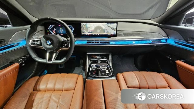 BMW 7 Series (G70) id 3798615 из Кореи 17