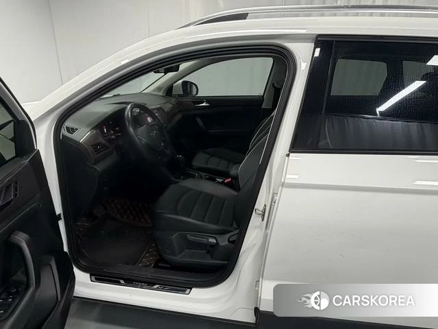 Volkswagen Tuyue id 4253946 из Китая 17