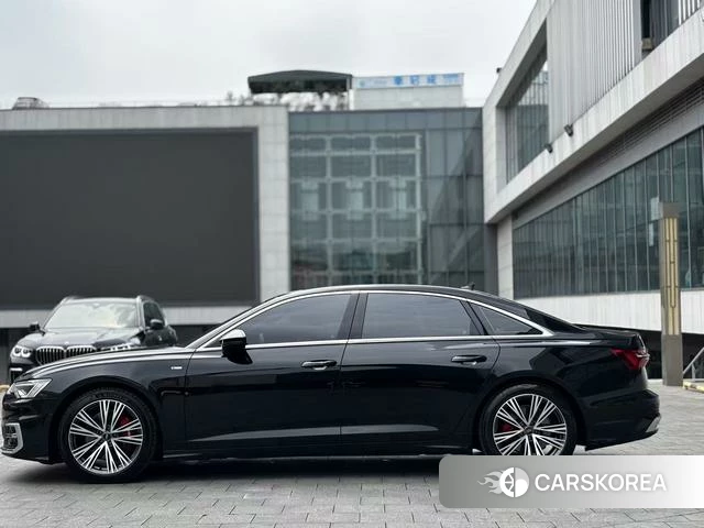 Audi A6L id 4359328 из Китая 7