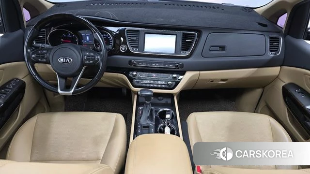 Kia The New Carnival id 4483155 из Кореи 17