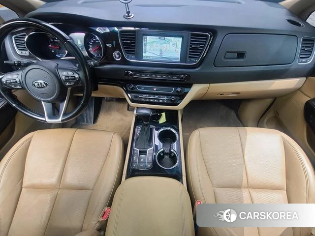 Kia The New Carnival id 4642602 из Кореи 17