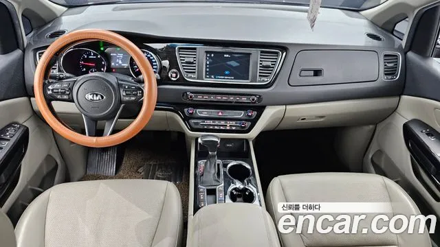 Kia The New Carnival id 2442618 из Кореи 17