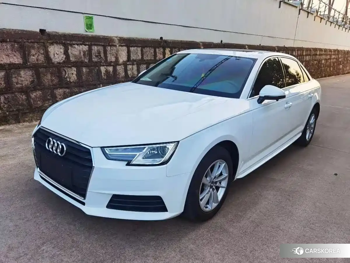 Audi A4L id 4577651 из Китая 7