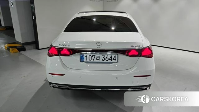 Mercedes-Benz E-Class W214 id 4635081 из Кореи 17