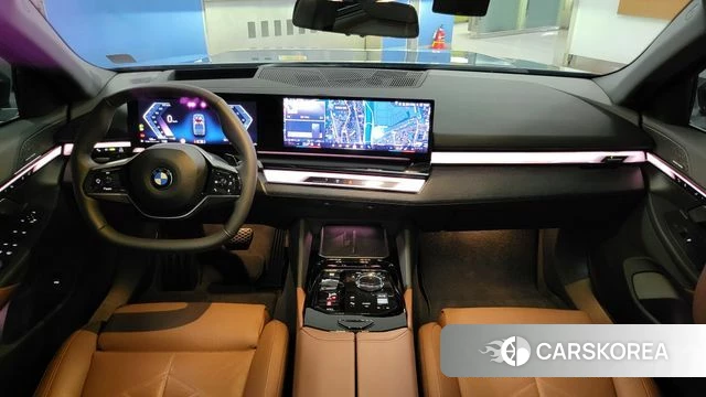 BMW 5 Series (G60) id 4279627 из Кореи 17