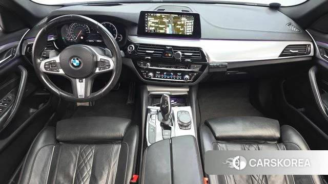 BMW 5 Series (G30) id 4652257 из Кореи 17