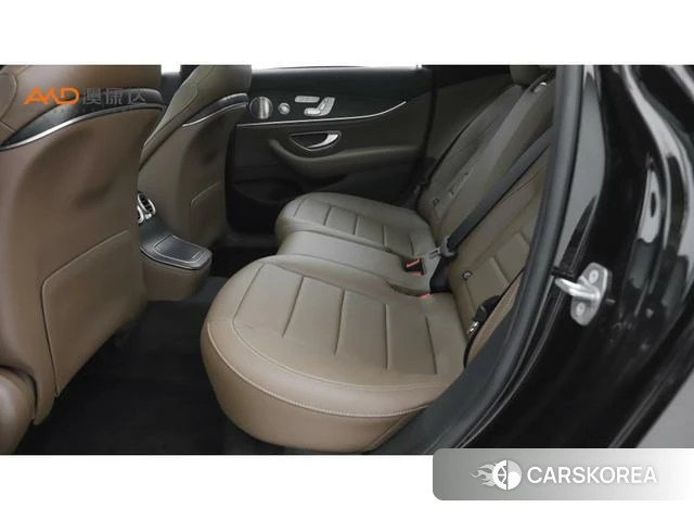 Mercedes-Benz E-class id 3908906 из Китая 7