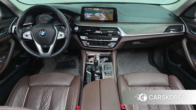BMW 5 Series (G30) id 4338866 из Кореи 31