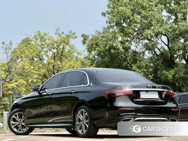 Mercedes-Benz E-class id 4265714 из Китая 15