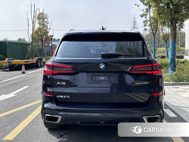 BMW X5 id 4240968 из Китая 13