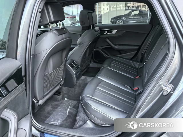 Audi A4L id 4394196 из Китая 7