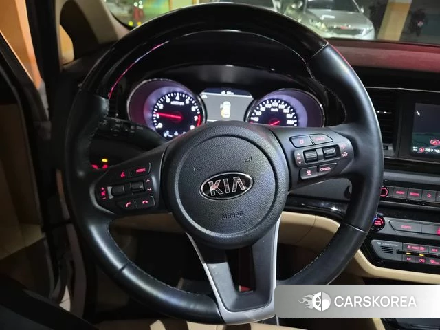 Kia The New Carnival id 4435751 из Кореи 16