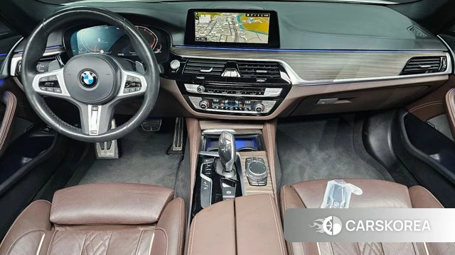 BMW 5 Series (G30) id 3828318 из Кореи 17