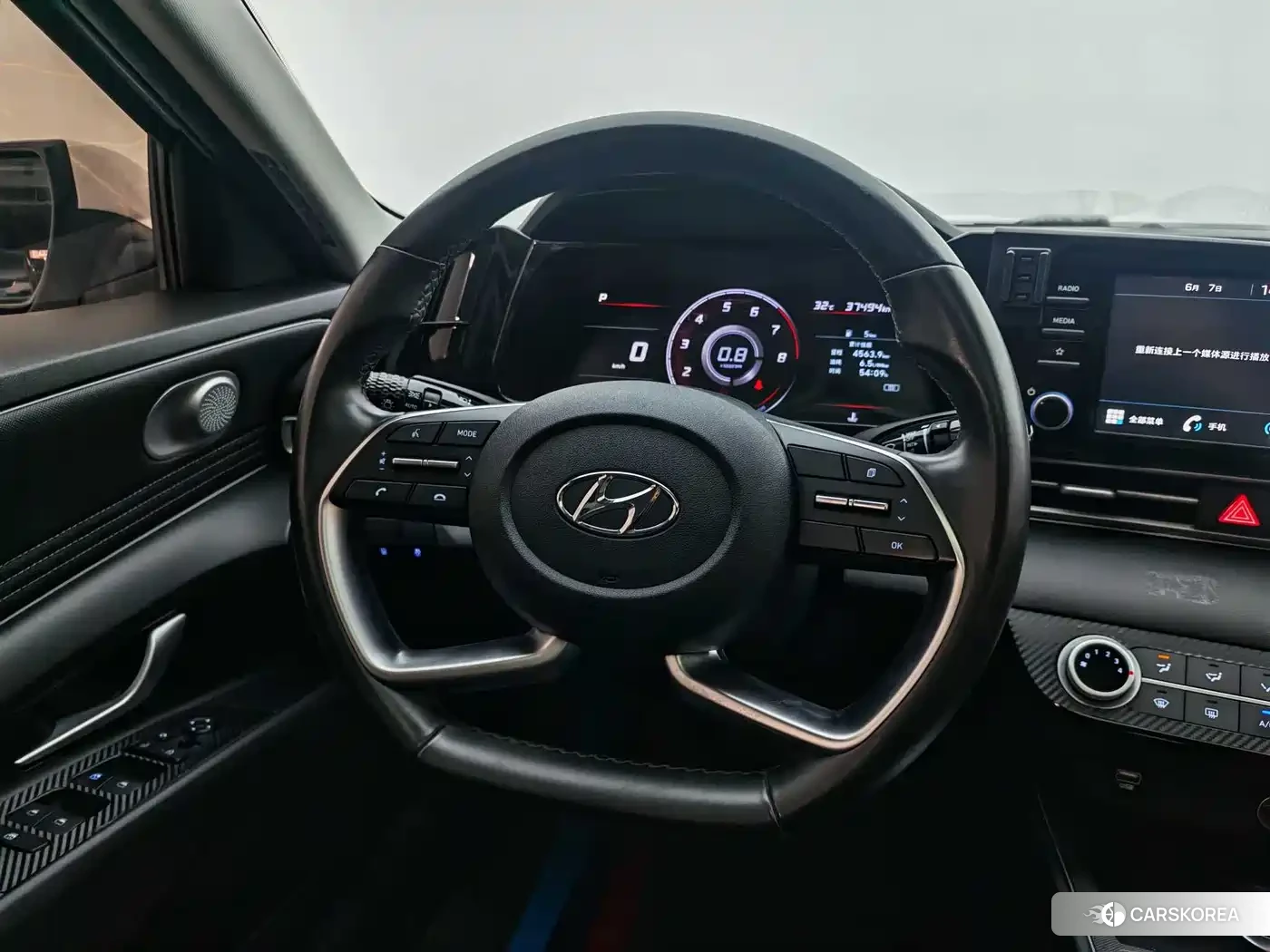 Hyundai Elantra id 4514317 из Китая 18