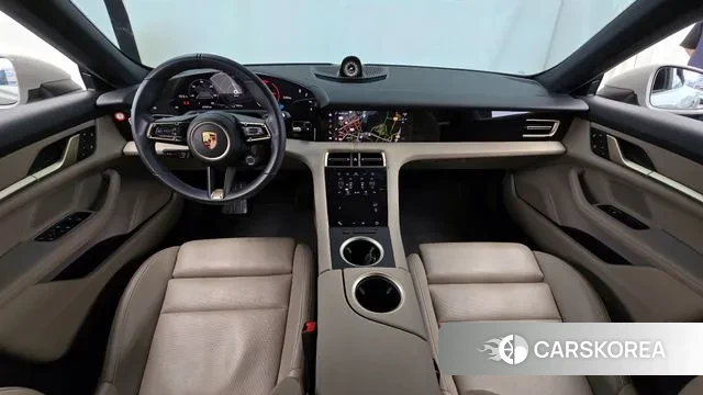 Porsche Taycan id 3231563 из Кореи 17