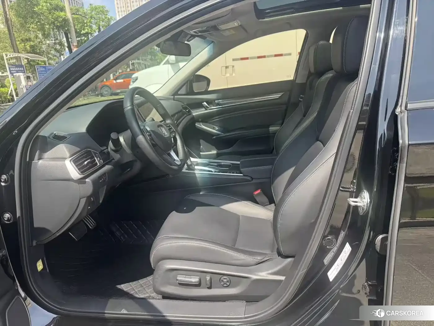 Honda Accord id 4680576 из Китая 7