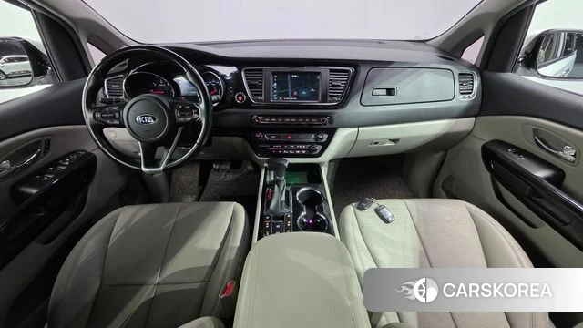 Kia The New Carnival id 3942975 из Кореи 17