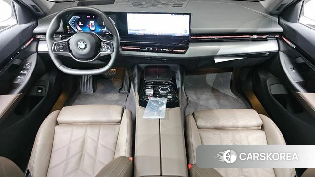 BMW 5 Series (G60) id 4584599 из Кореи 29