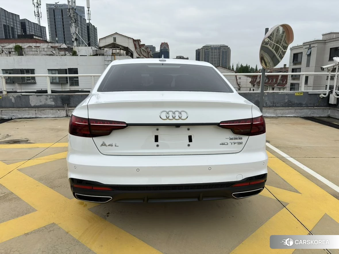 Audi A4L id 4473792 из Китая 13