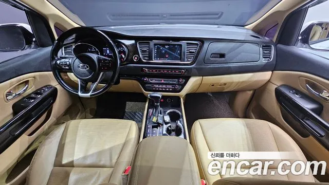 Kia The New Carnival id 2406326 из Кореи 17