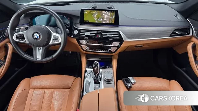 BMW 5 Series (G30) id 3708745 из Кореи 17