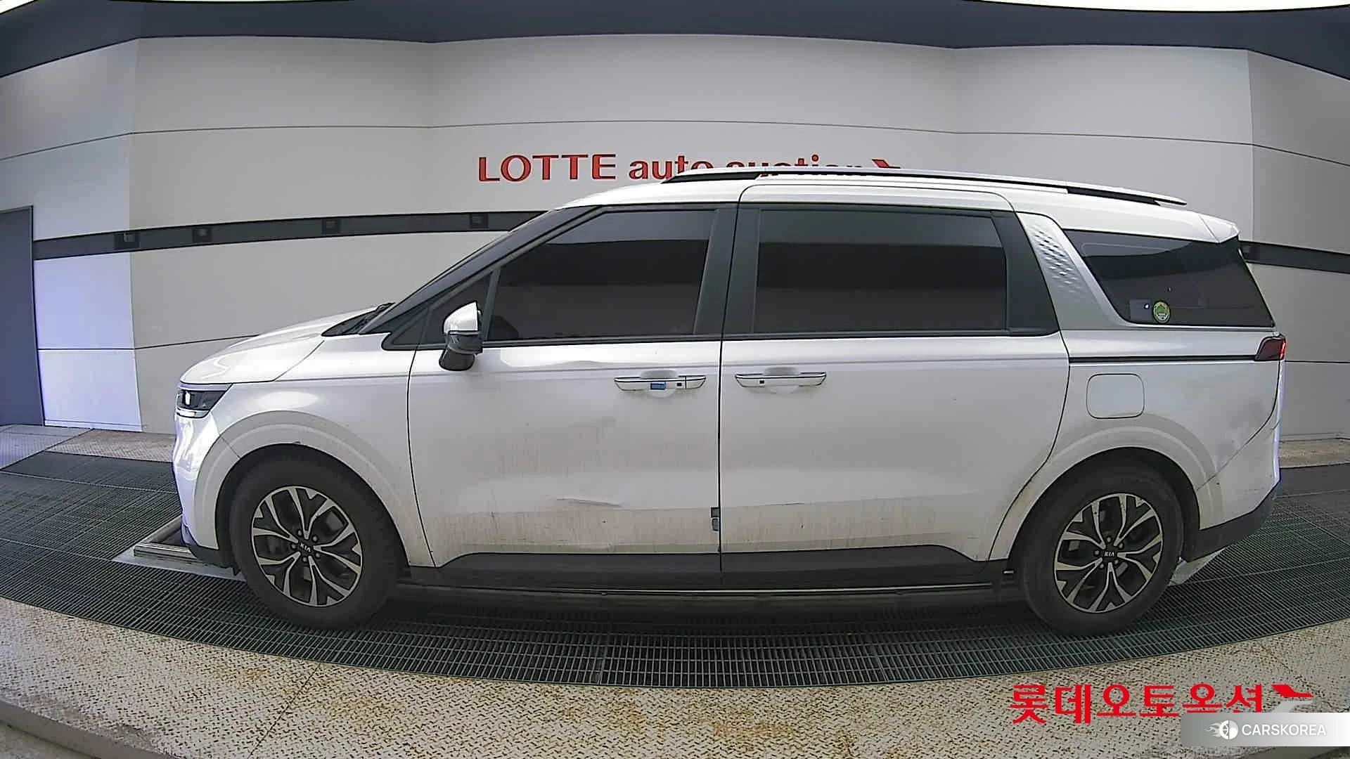 Kia Carnival id 4296886 из Кореи 35