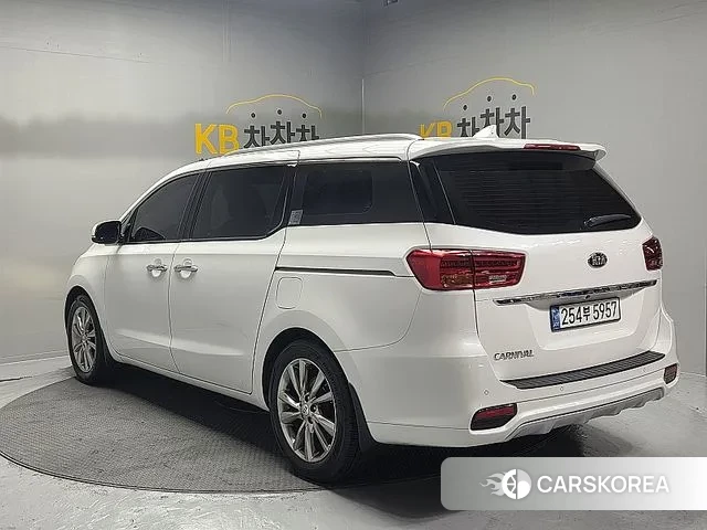 Kia The New Carnival id 3713516 из Кореи 17