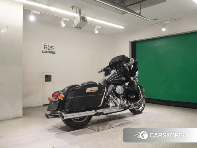 Harley-Davidson Electra Glide FLHTCU1690 id 4358621 из Японии 8