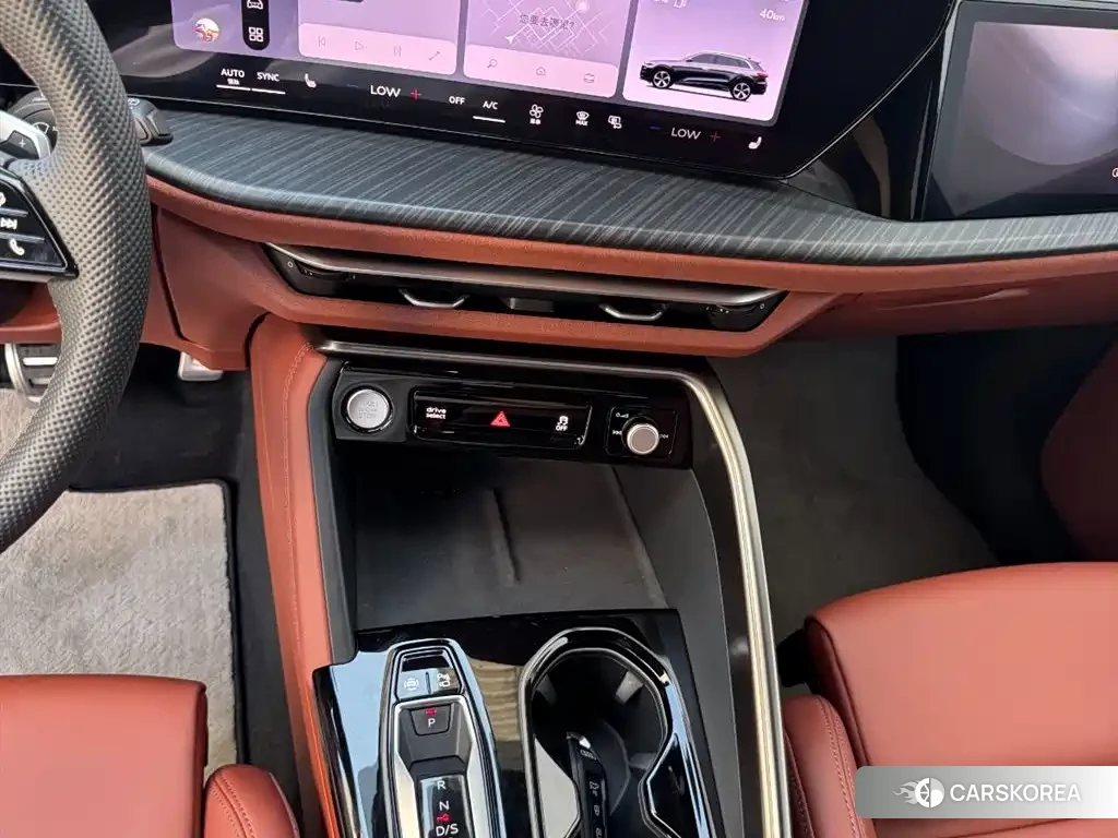Audi Q5L id 4546231 из Китая 23