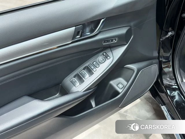 Honda Accord id 4365643 из Китая 29