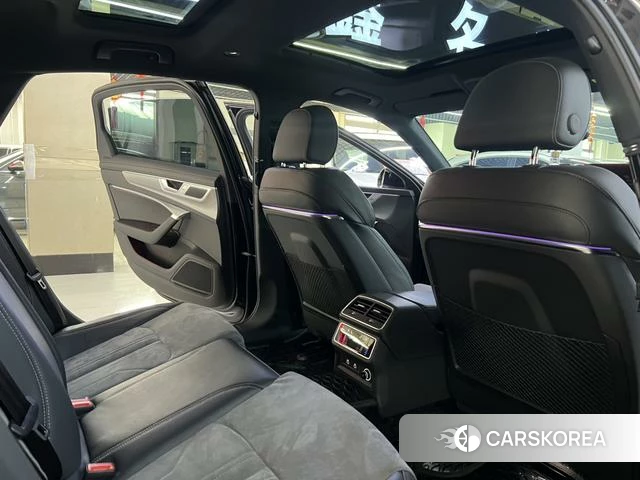 Audi A6L id 4313505 из Китая 17