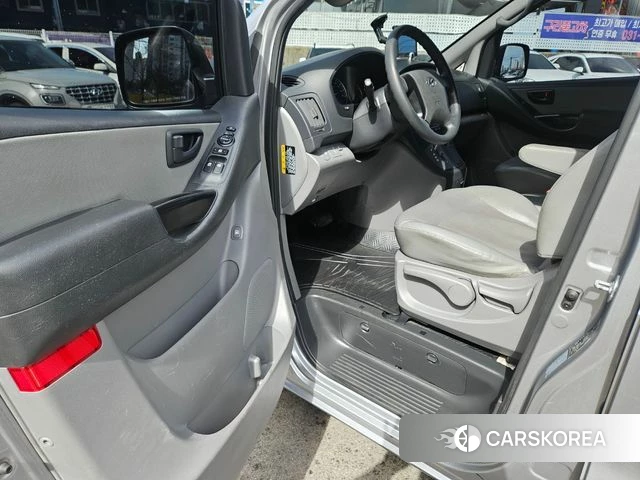 Hyundai The New Grand Starex id 3813951 из Кореи 15