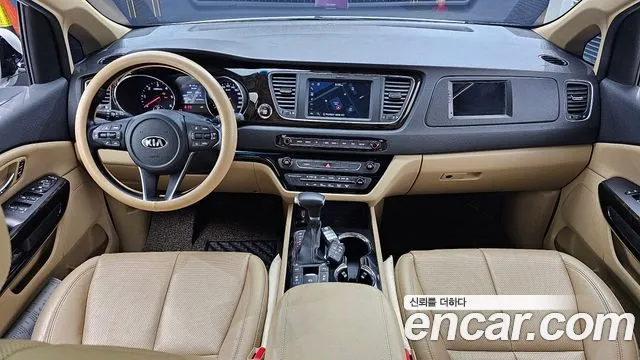 Kia The New Carnival id 2677025 из Кореи 17